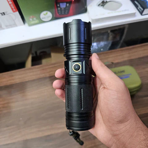 P90 Super Bright Powerful Flash Light Torch with Adjustable Focus