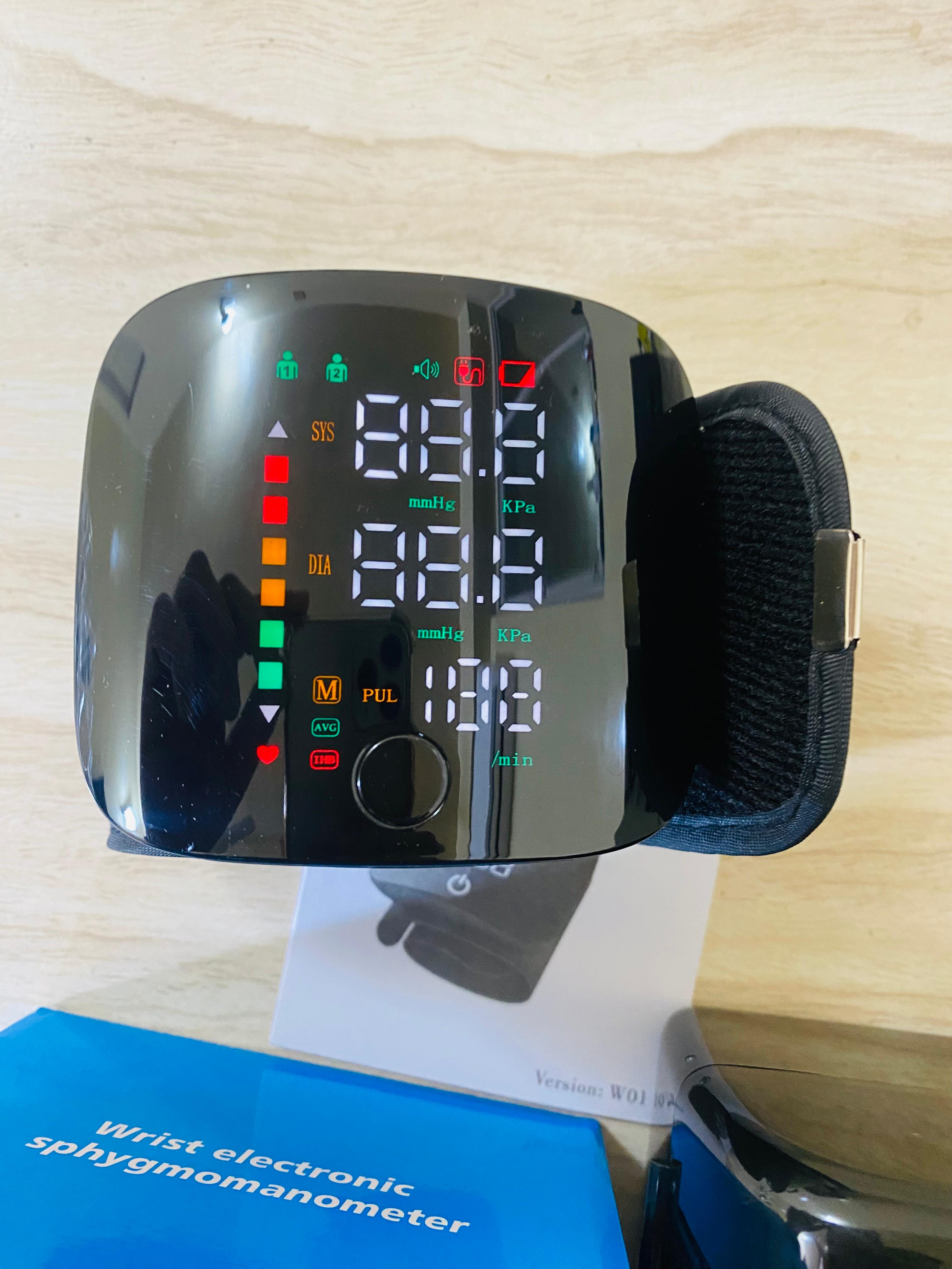 Rechargeable Digital Blood pressure monitor with Digital Display and Box